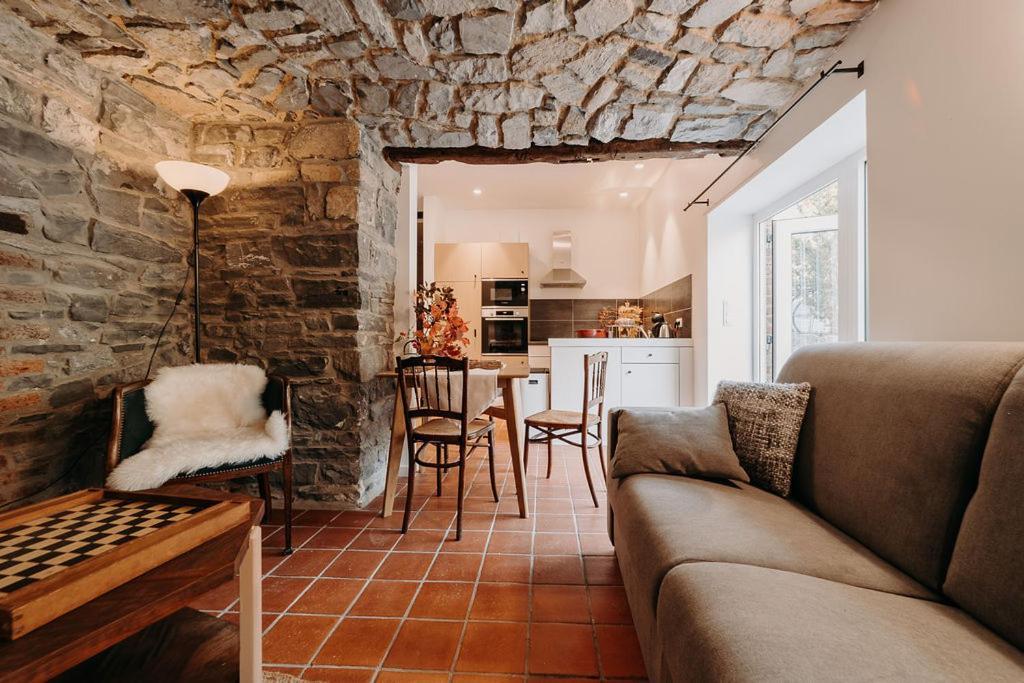 Ferienwohnung Tiny Stone Maredret Exterior foto